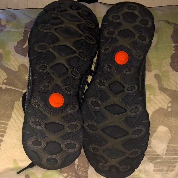 🌹🌹Merrell leather shoes size 8.5🌹🌹 - Picture 7 of 7